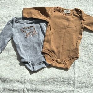 Neutral Bear & Star Long-Sleeve Baby Bodysuit Set - Gray & Tan